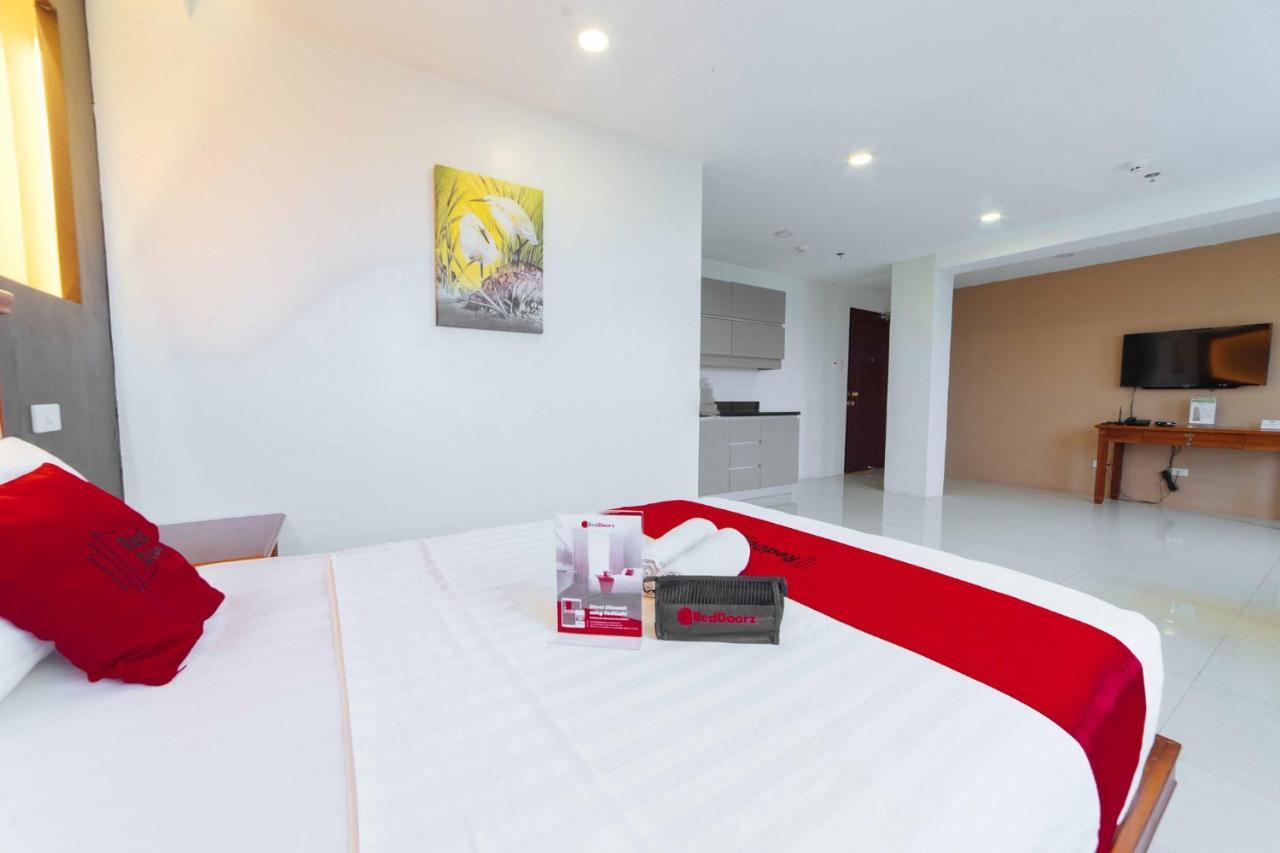 Hotel Reddoorz Premium Near Trinoma Ciudad Quezon Exterior foto