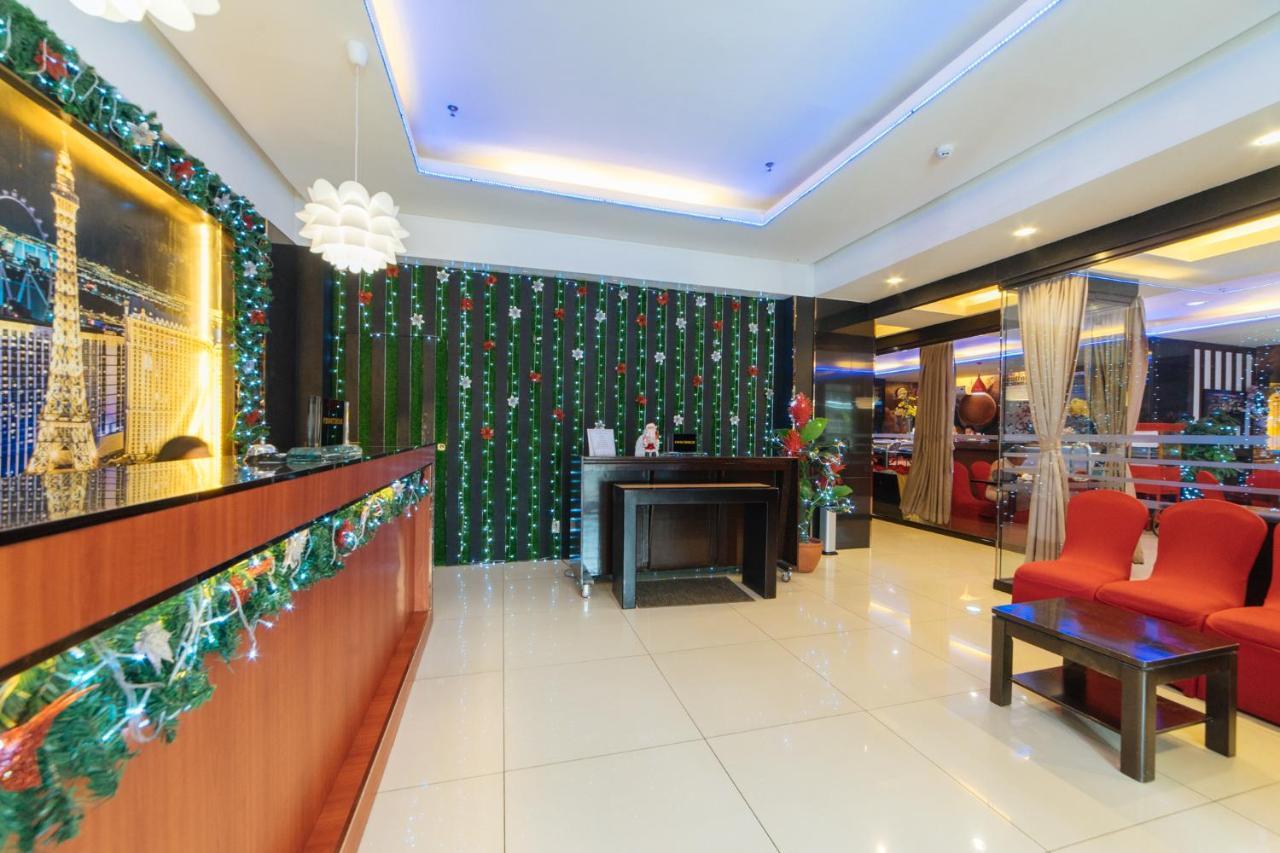Hotel Reddoorz Premium Near Trinoma Ciudad Quezon Exterior foto